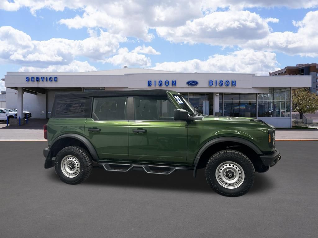 Certified 2022 Ford Bronco Base image 2