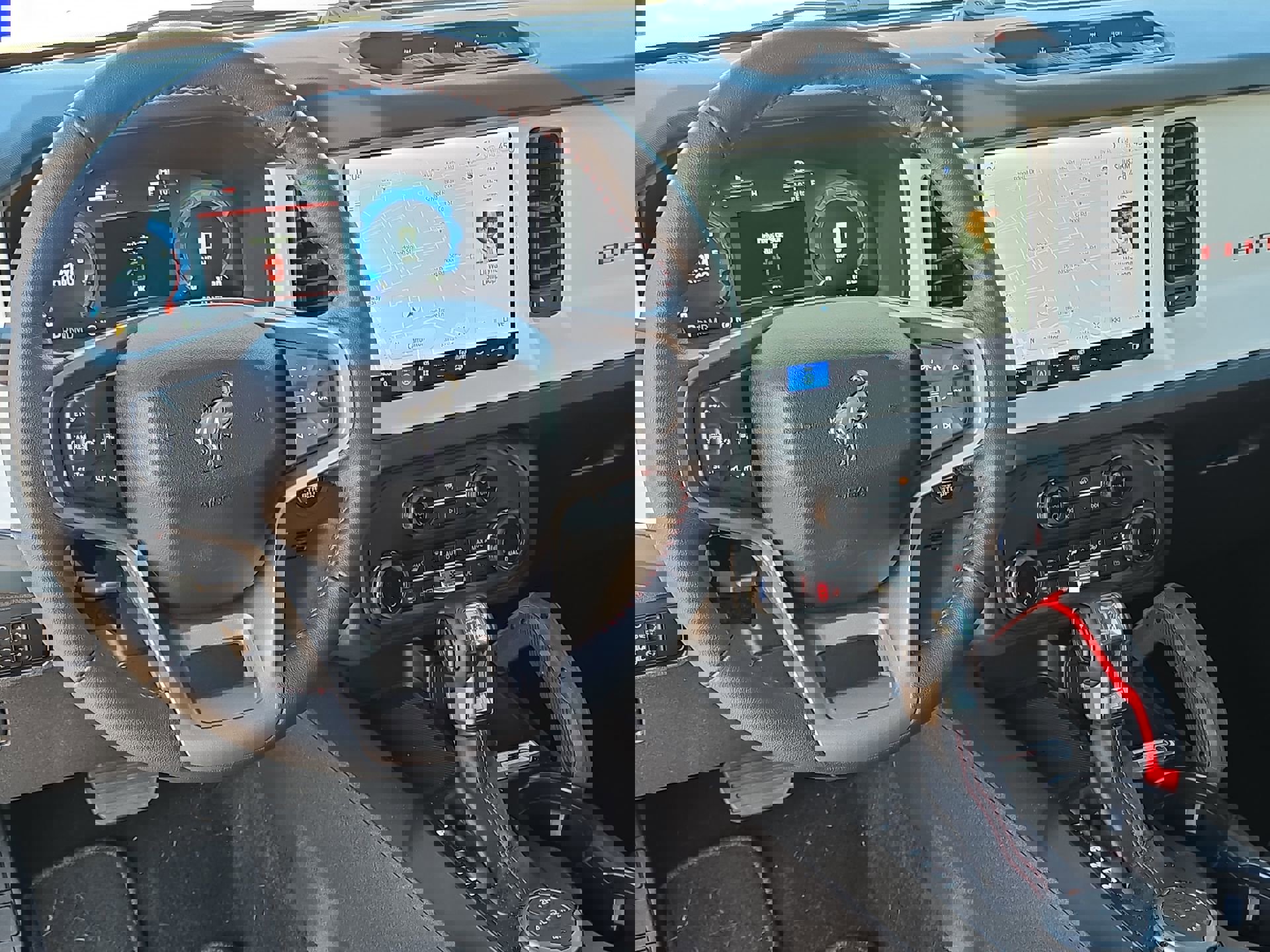 Certified 2025 Ford Bronco Heritage Edition image 13