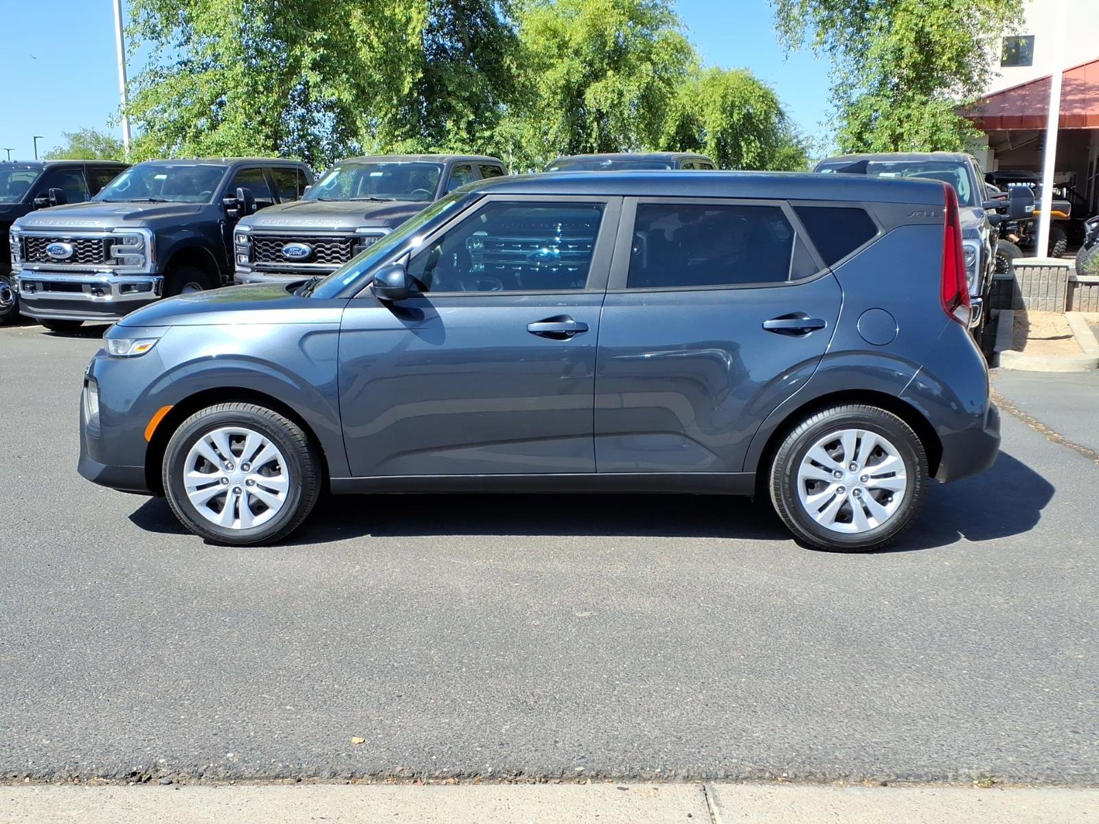 Used 2020 Kia Soul LX FWD image 3