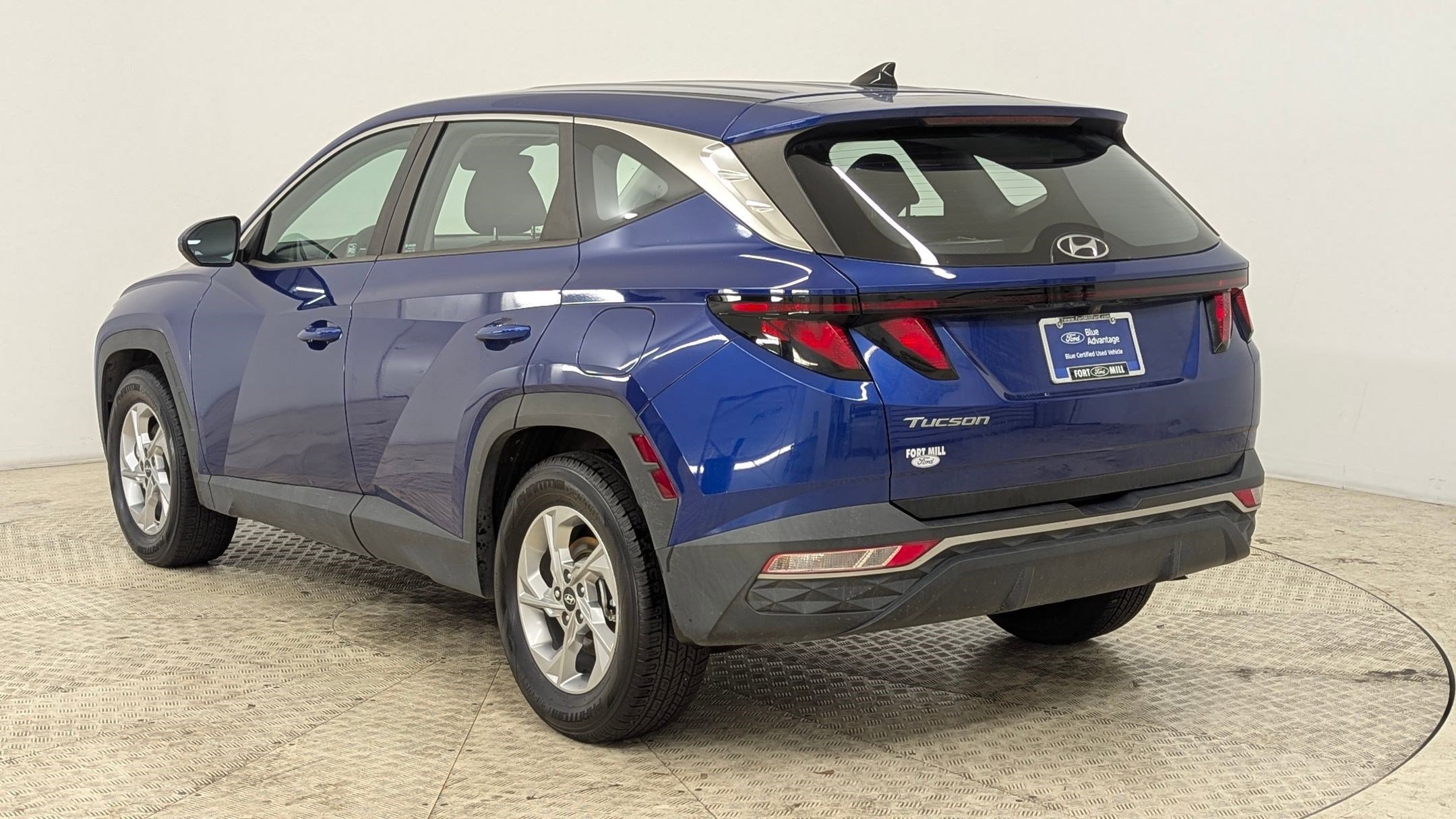 Used 2022 Hyundai Tucson SE image 3