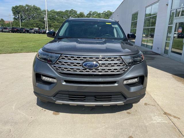 Certified 2024 Ford Explorer Limited AWD/4WD image 3