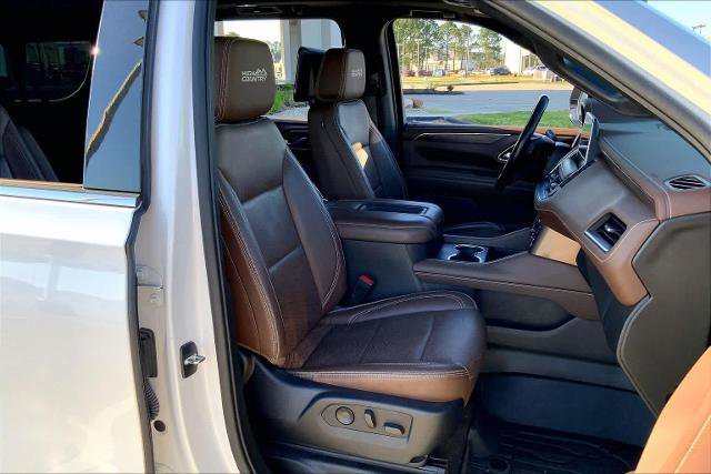 Used 2021 Chevrolet Suburban High Country w/ Premium Package image 11