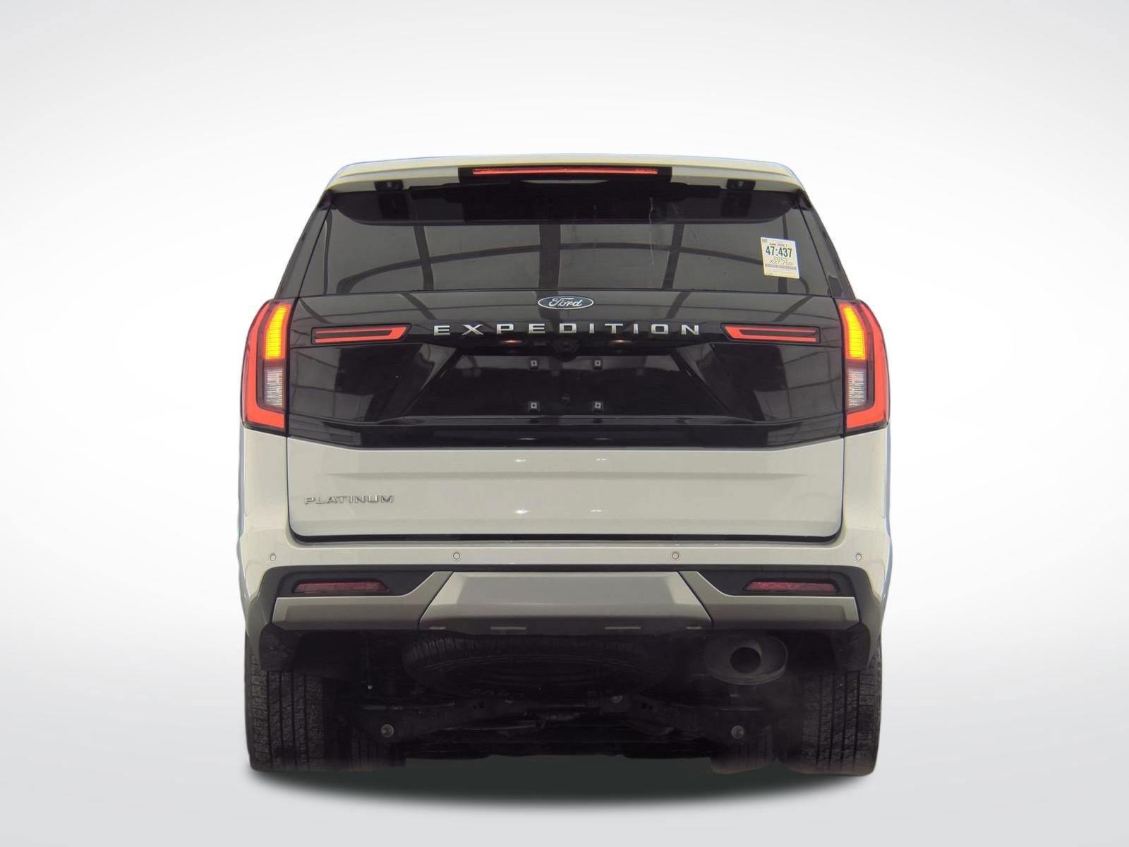 Certified 2025 Ford Expedition Platinum image 4