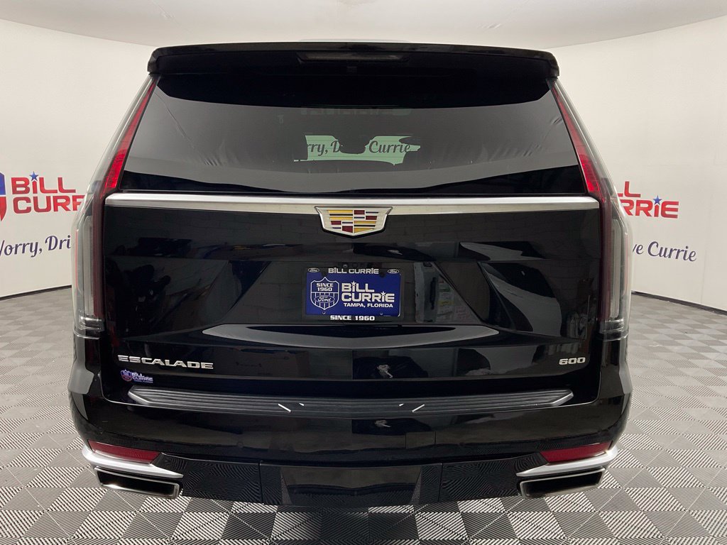 Used 2023 Cadillac Escalade Premium Luxury RWD image 4