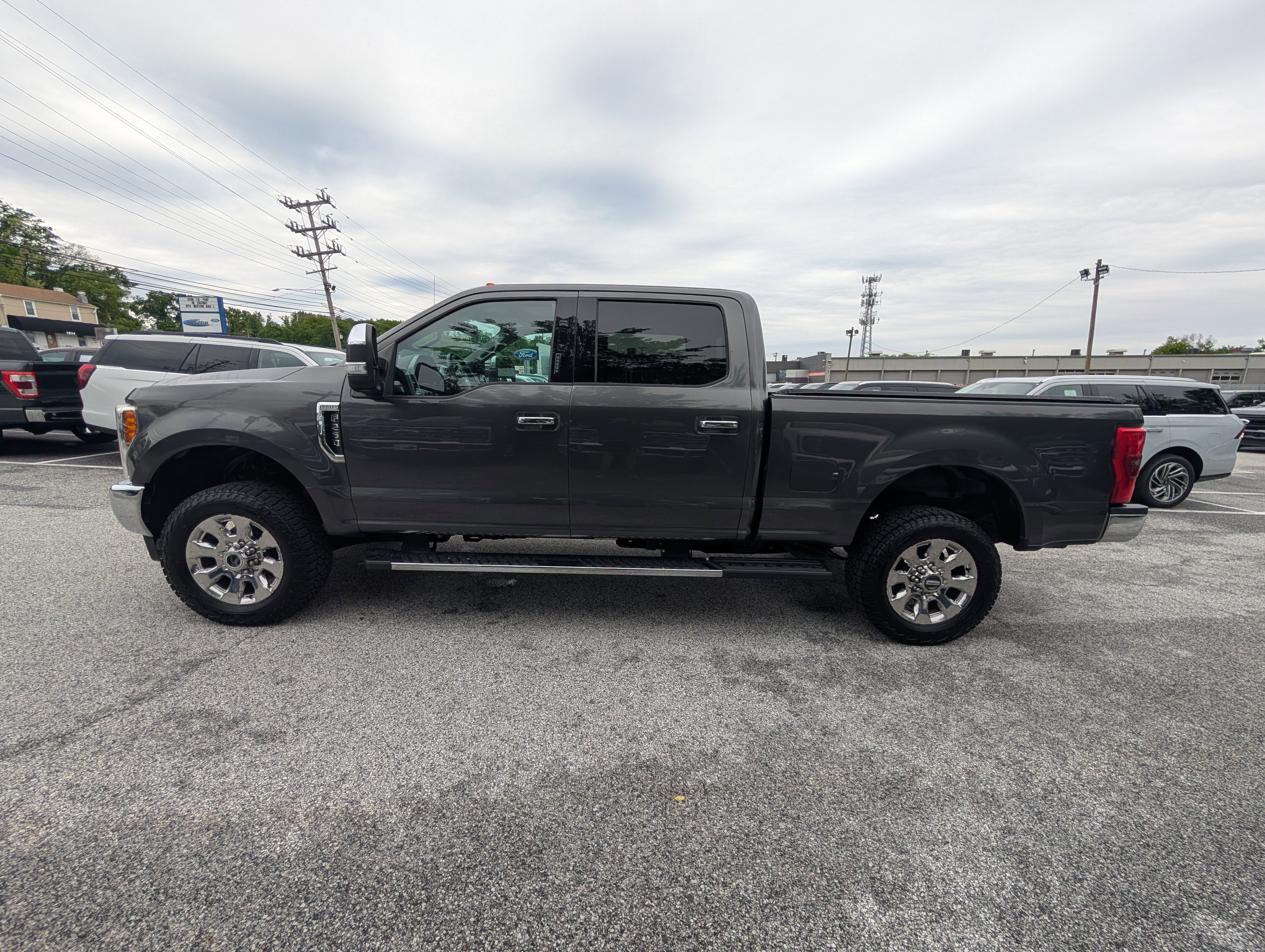 Certified 2017 Ford F250 Lariat w/ Lariat Ultimate Package AWD/4WD image 3