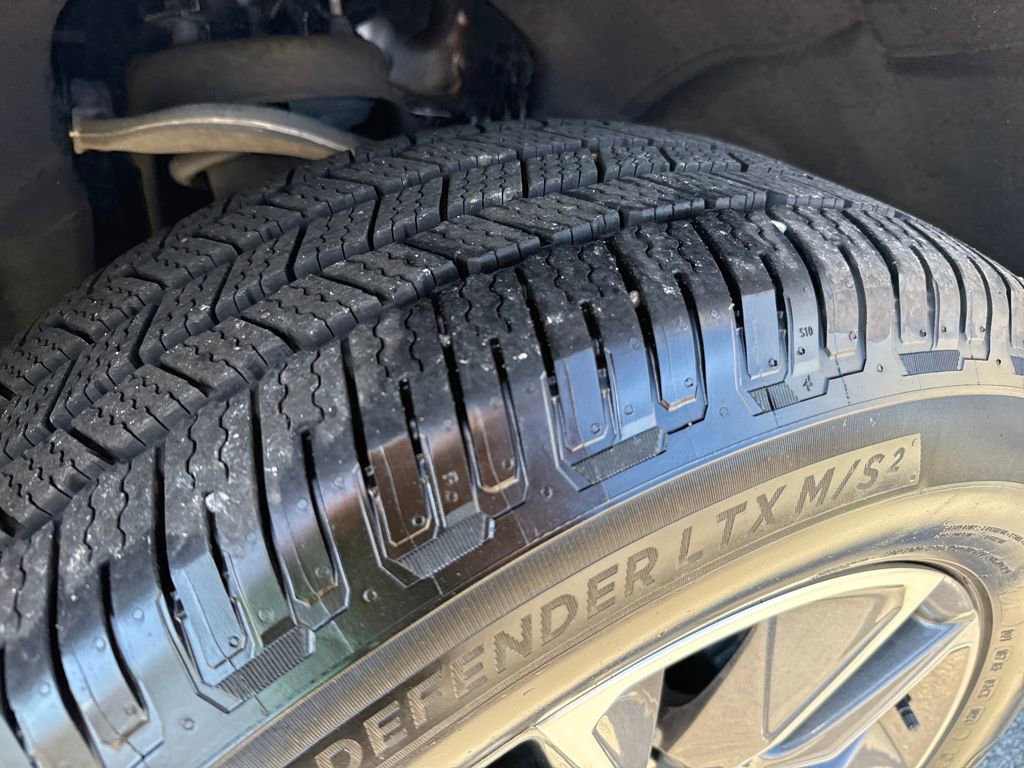 Used 2022 Chevrolet Suburban LT w/ LT Signature Package image 23