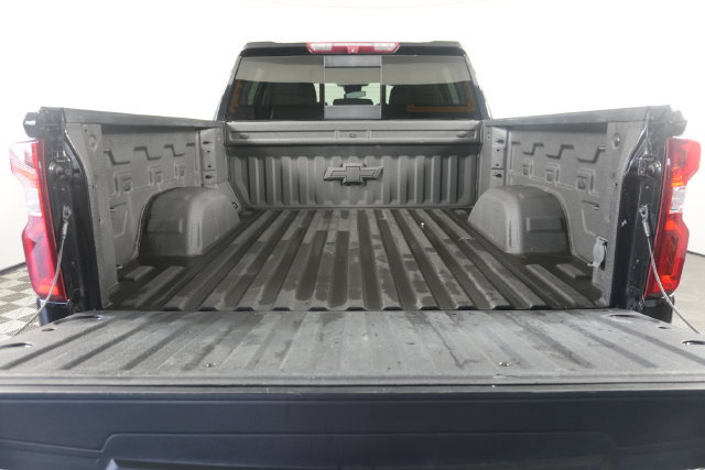 Used 2023 Chevrolet Silverado 1500 LT Trail Boss w/ LT Trail Boss Premium Package AWD/4WD image 9