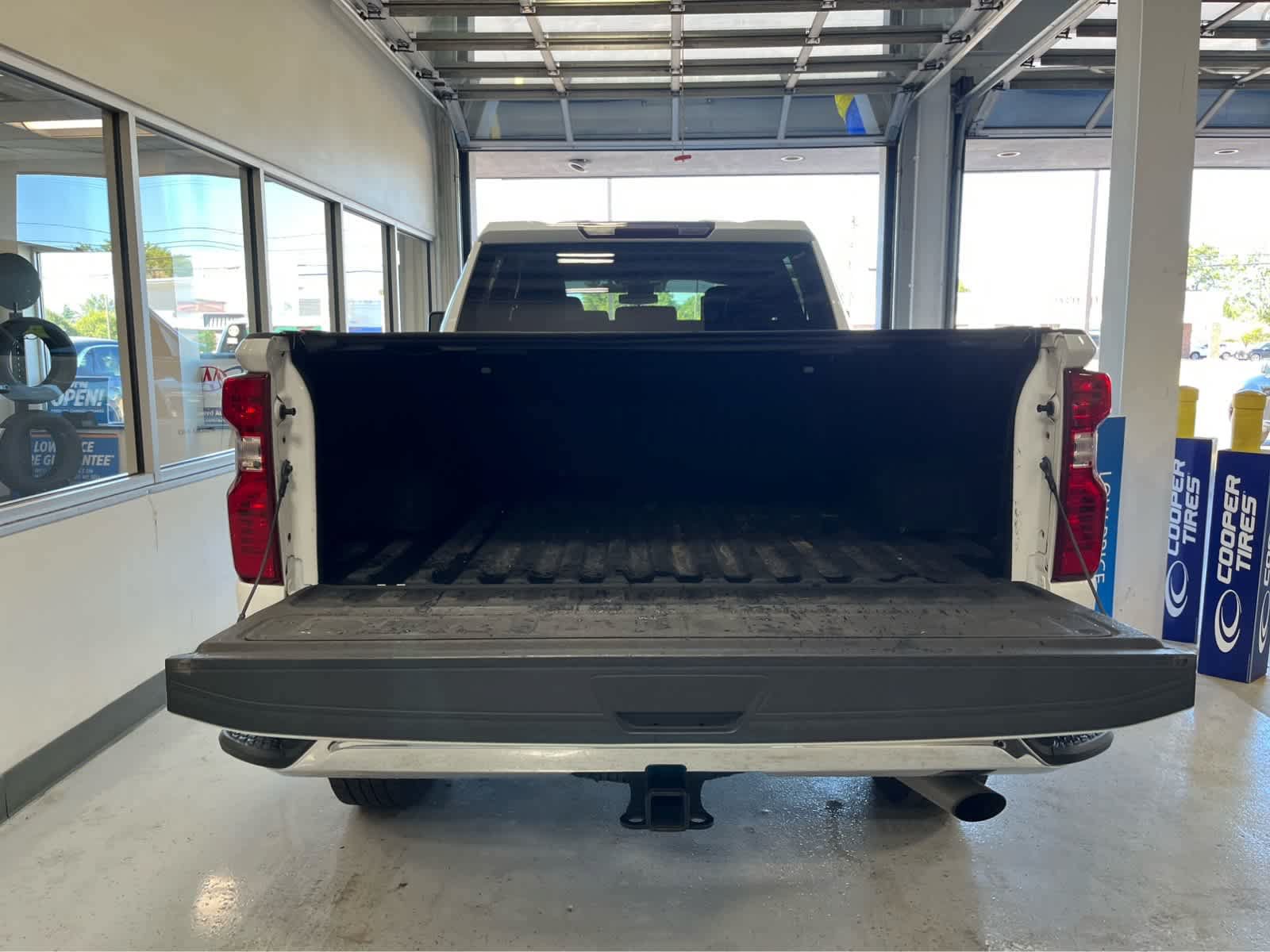 Used 2024 Chevrolet Silverado 2500 LT w/ Convenience Package AWD/4WD image 10
