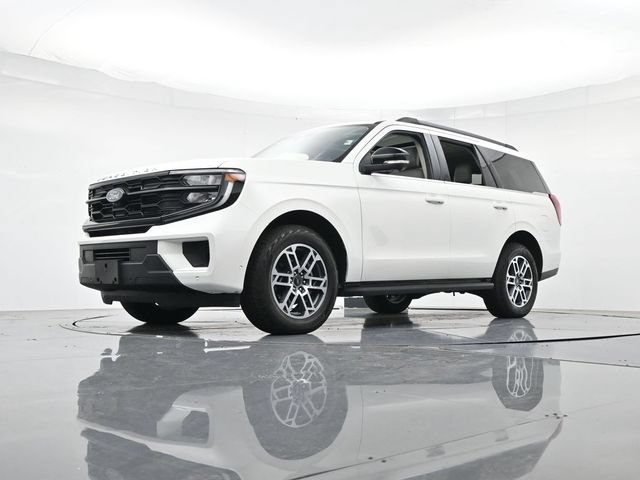 Certified 2025 Ford Expedition Active AWD/4WD image 40