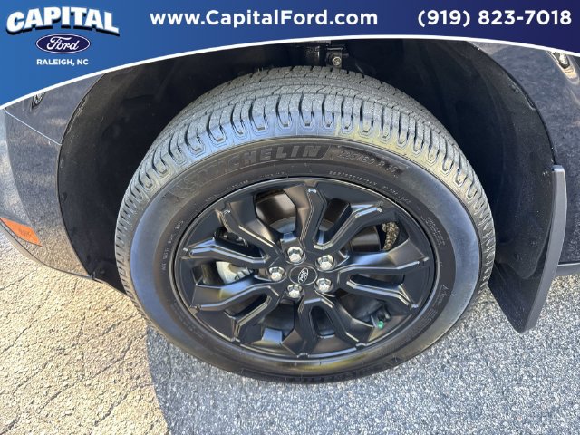Certified 2023 Ford Maverick Lariat w/ Lariat Luxury Package FWD image 13