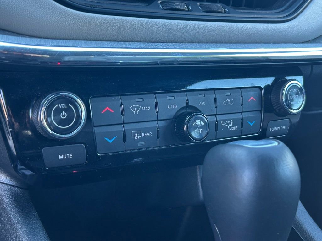 Used 2024 Jeep Compass Limited image 36