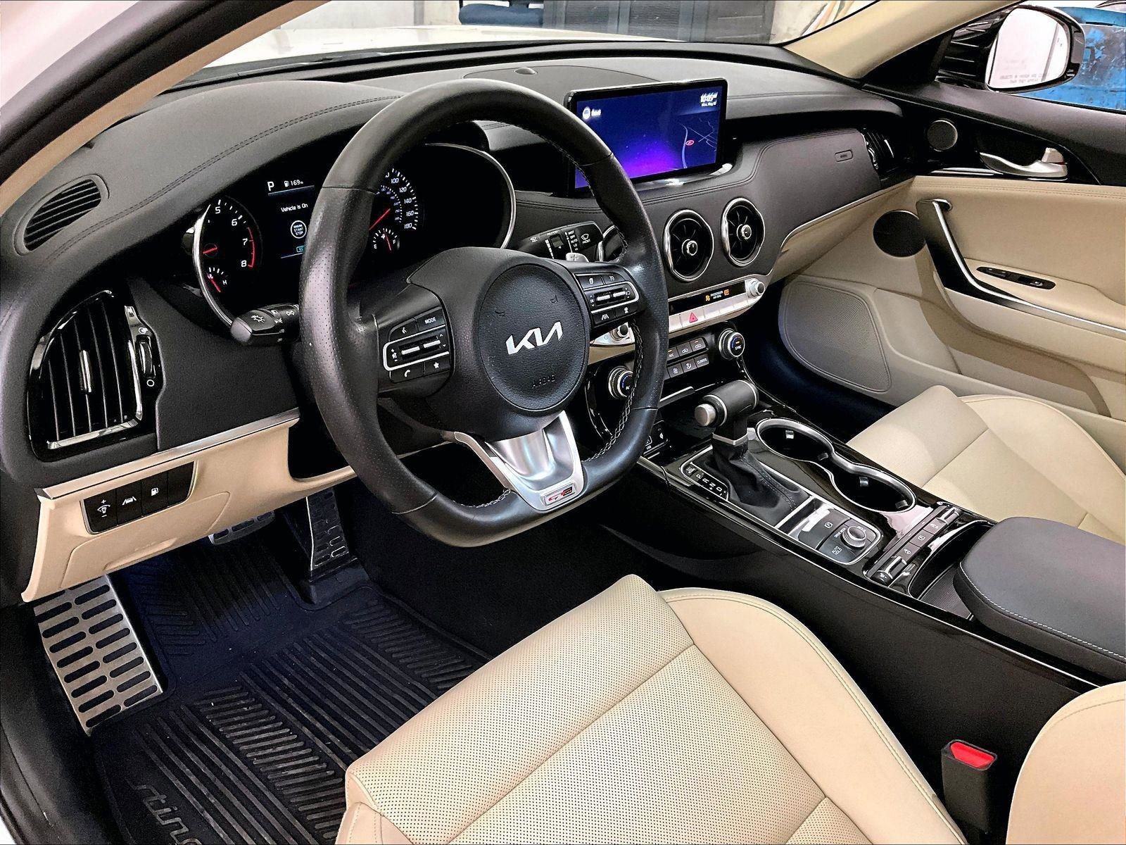 Used 2022 Kia Stinger GT-Line w/ Sun & Sound Package AWD/4WD image 12