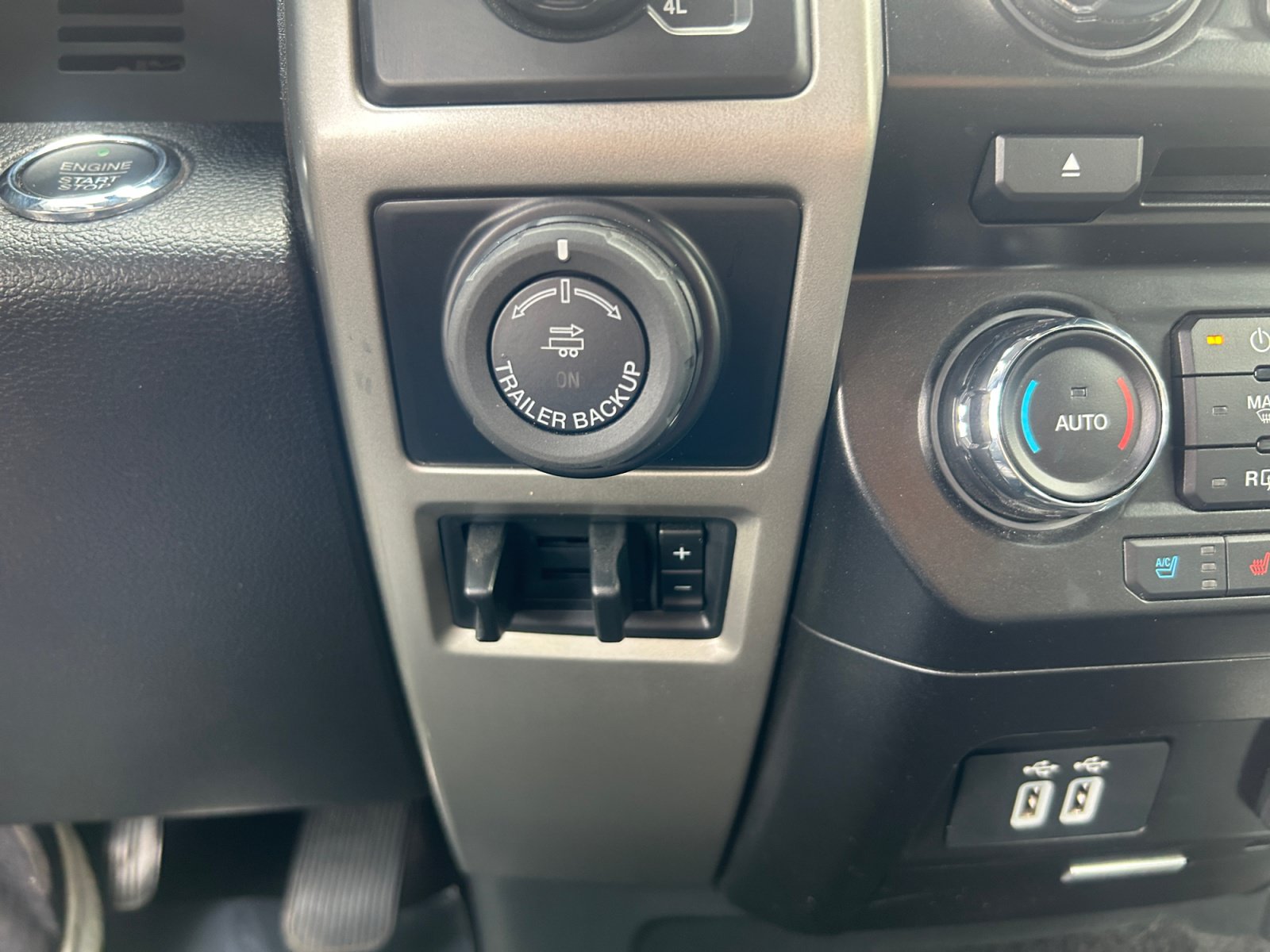 Certified 2017 Ford F150 Lariat AWD/4WD image 31