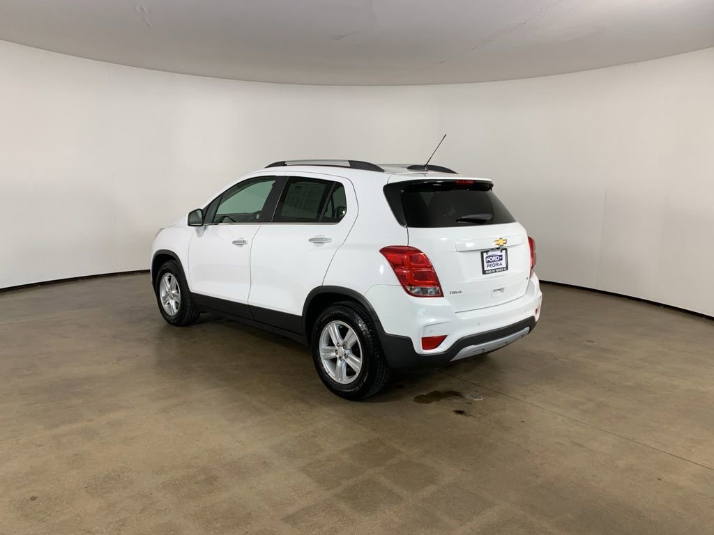Used 2017 Chevrolet Trax LT w/ Driver Confidence Package FWD image 14
