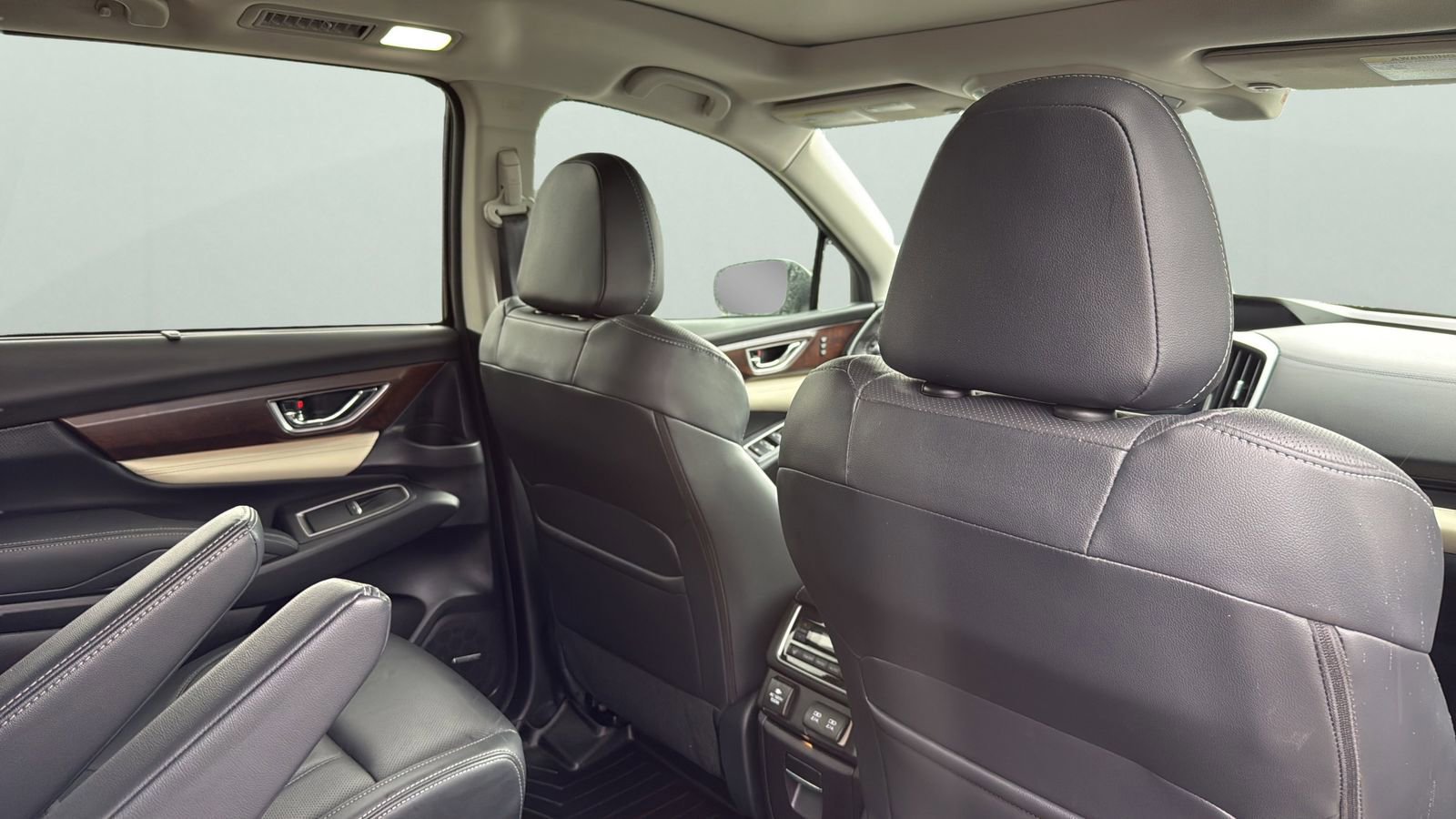 Used 2022 Subaru Ascent Touring AWD/4WD image 28