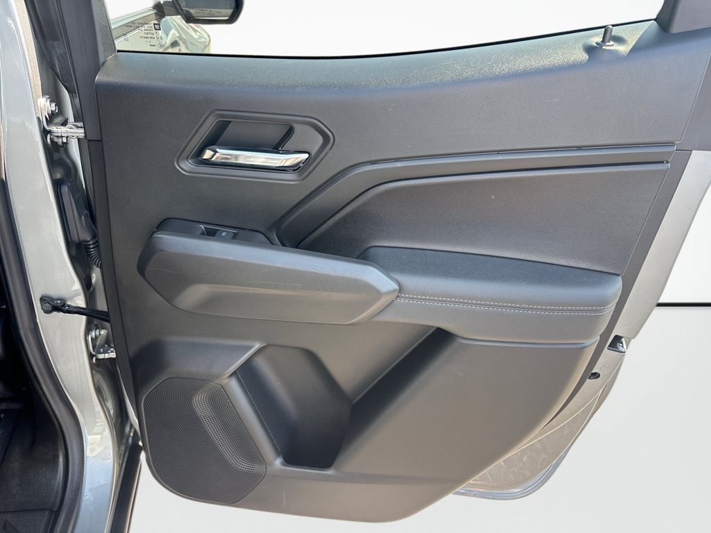 Used 2024 Chevrolet Colorado LT w/ LT Convenience Package RWD image 17
