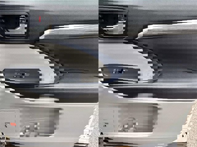 Used 2019 Toyota Highlander Limited image 25