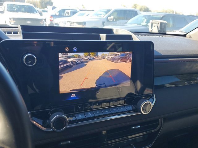 Used 2024 Chevrolet Colorado Z71 w/ Z71 Convenience Package 2 image 24