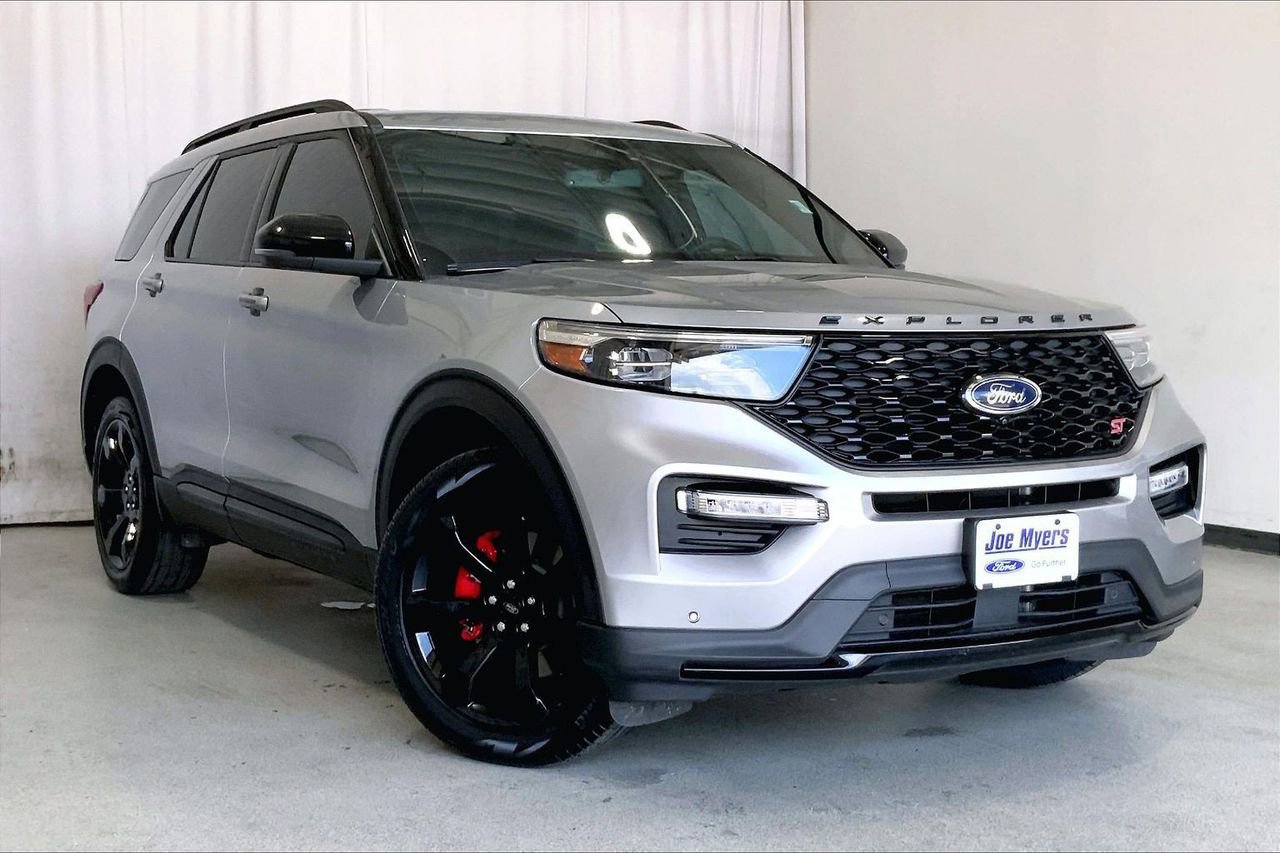 Certified 2023 Ford Explorer ST w/ Equipment Group 401A image 5