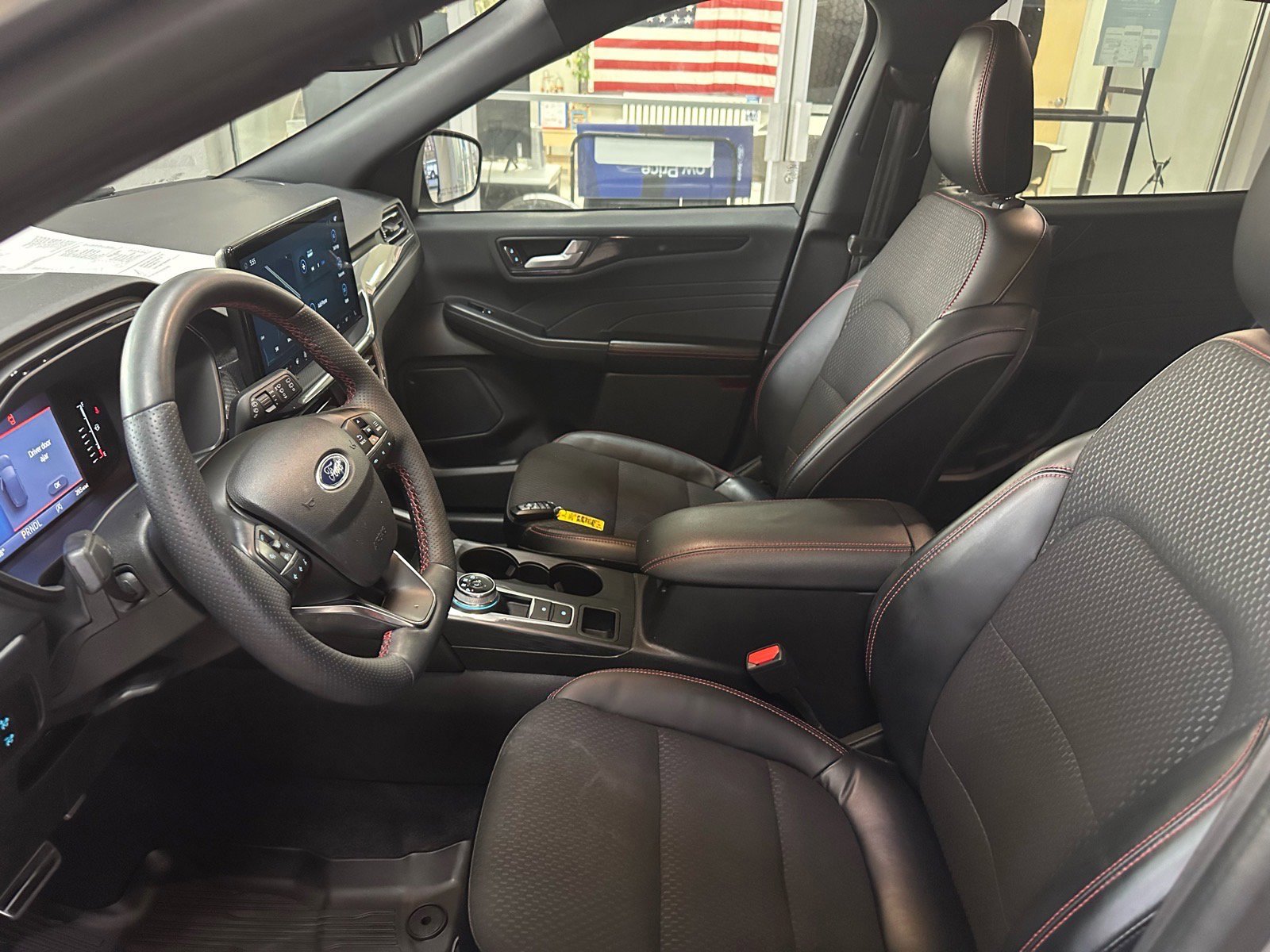 Certified 2023 Ford Escape ST-Line w/ Tech Pack #1 image 19