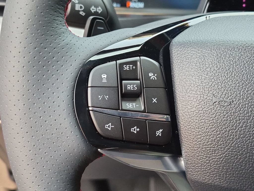 Certified 2025 Ford Explorer ST AWD/4WD image 24