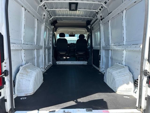 Used 2024 RAM ProMaster 2500 w/ Convenience Group FWD image 12