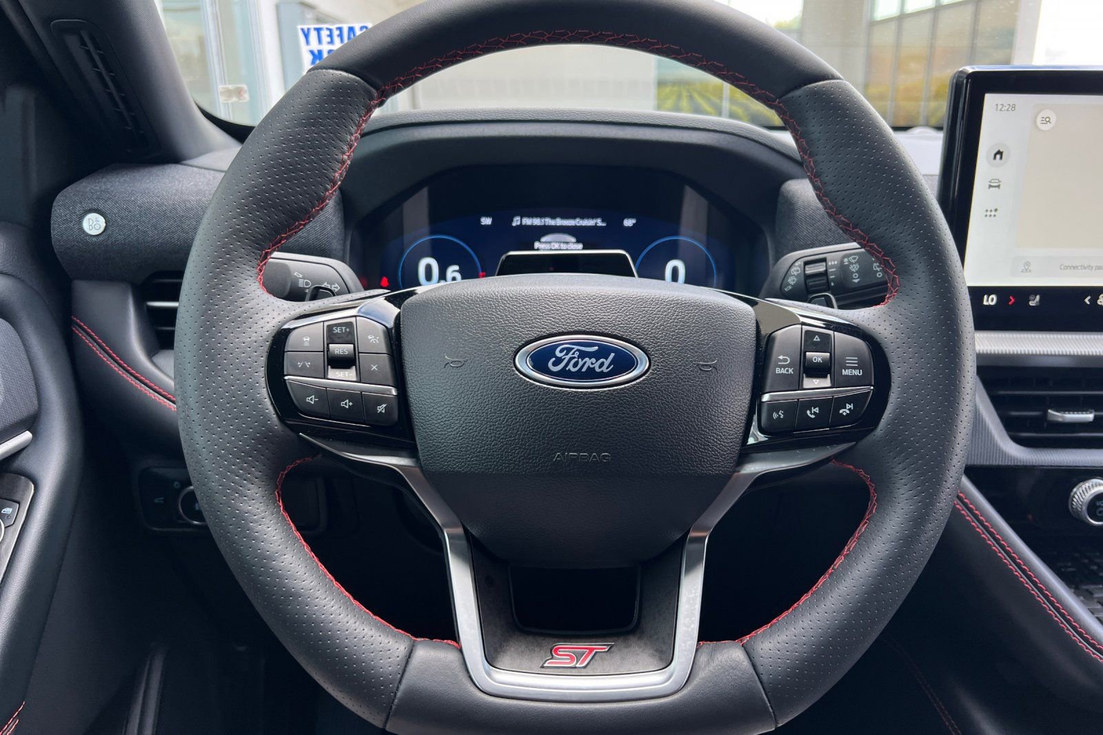 Certified 2025 Ford Explorer ST AWD/4WD image 25