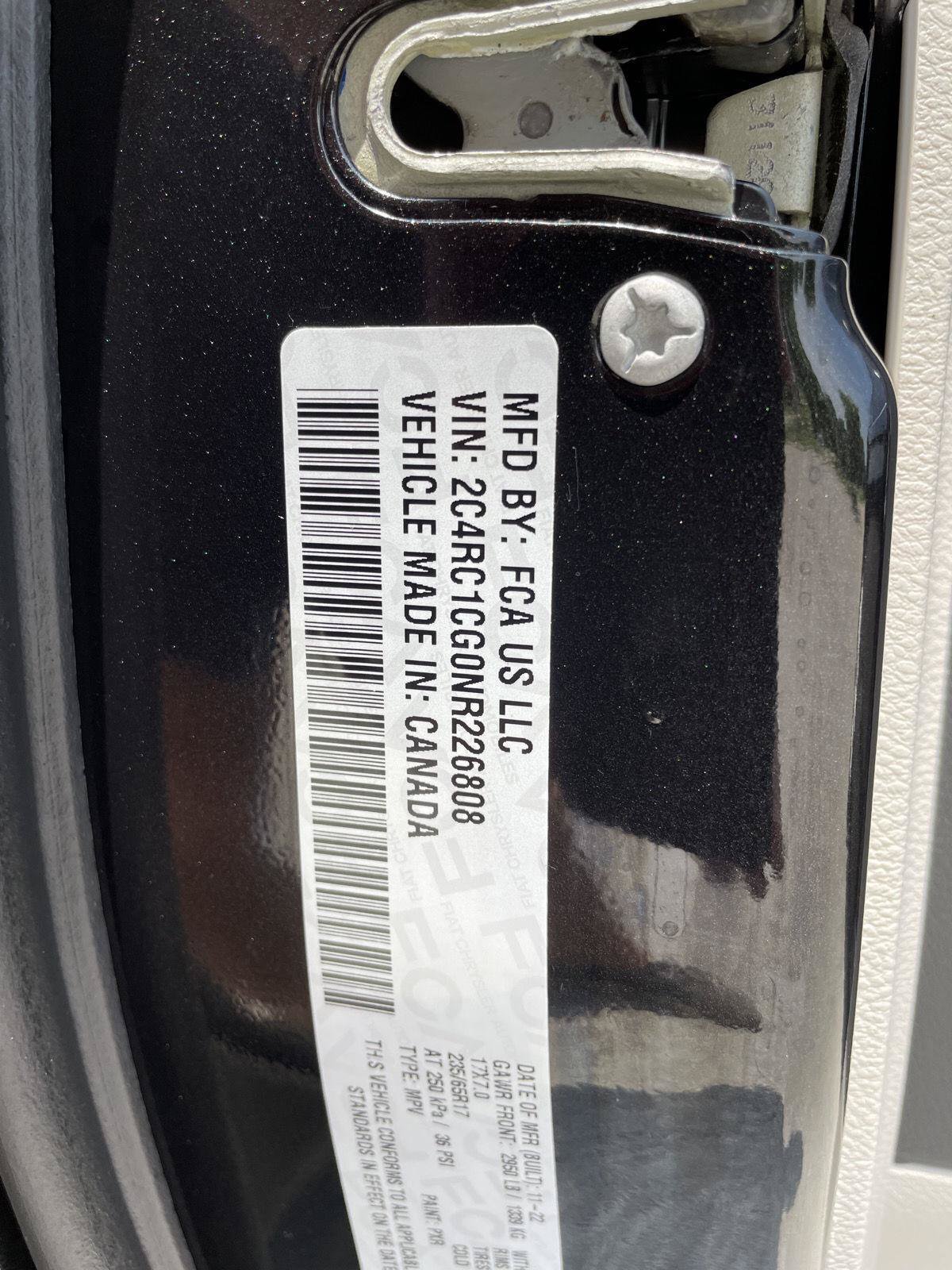 Used 2022 Chrysler Voyager LX FWD image 31