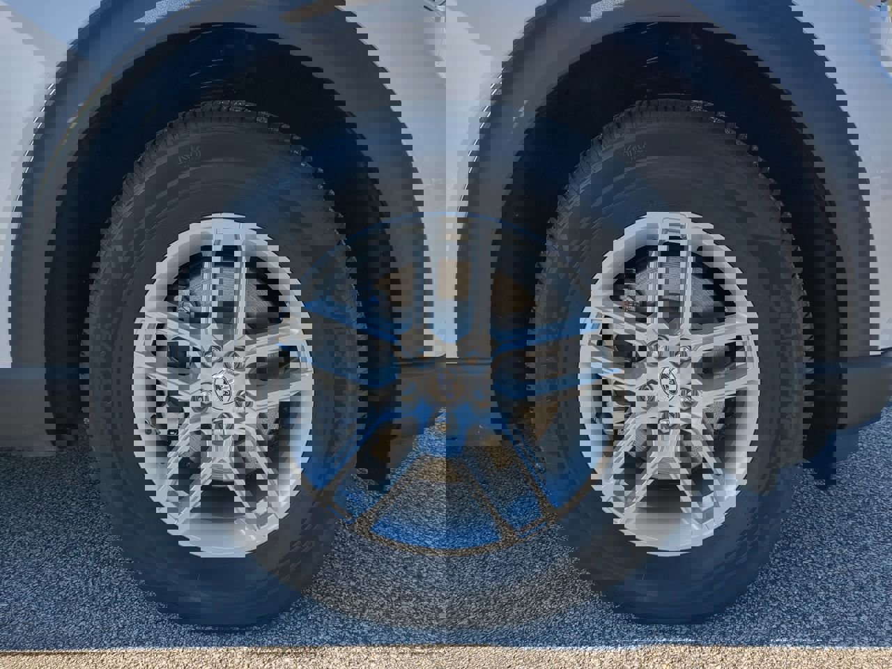 Certified 2025 Ford Explorer Active w/ Active Comfort Package image 9