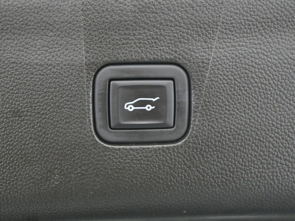 Used 2024 Buick Enclave Premium image 55