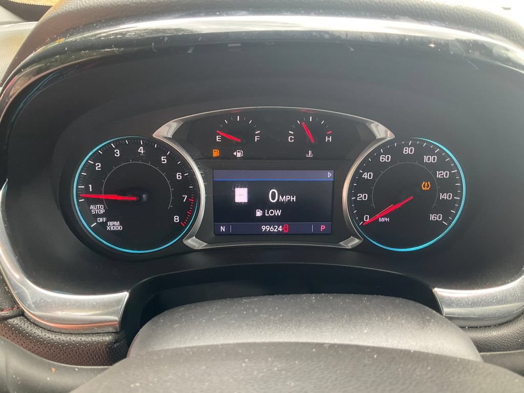 Used 2022 Chevrolet Traverse RS FWD image 24
