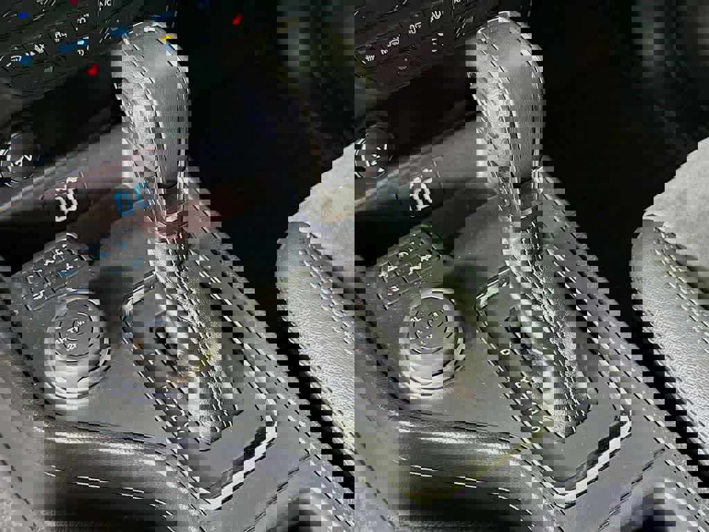 Certified 2022 Ford Ranger Lariat w/ Tremor Off-Road Package image 18