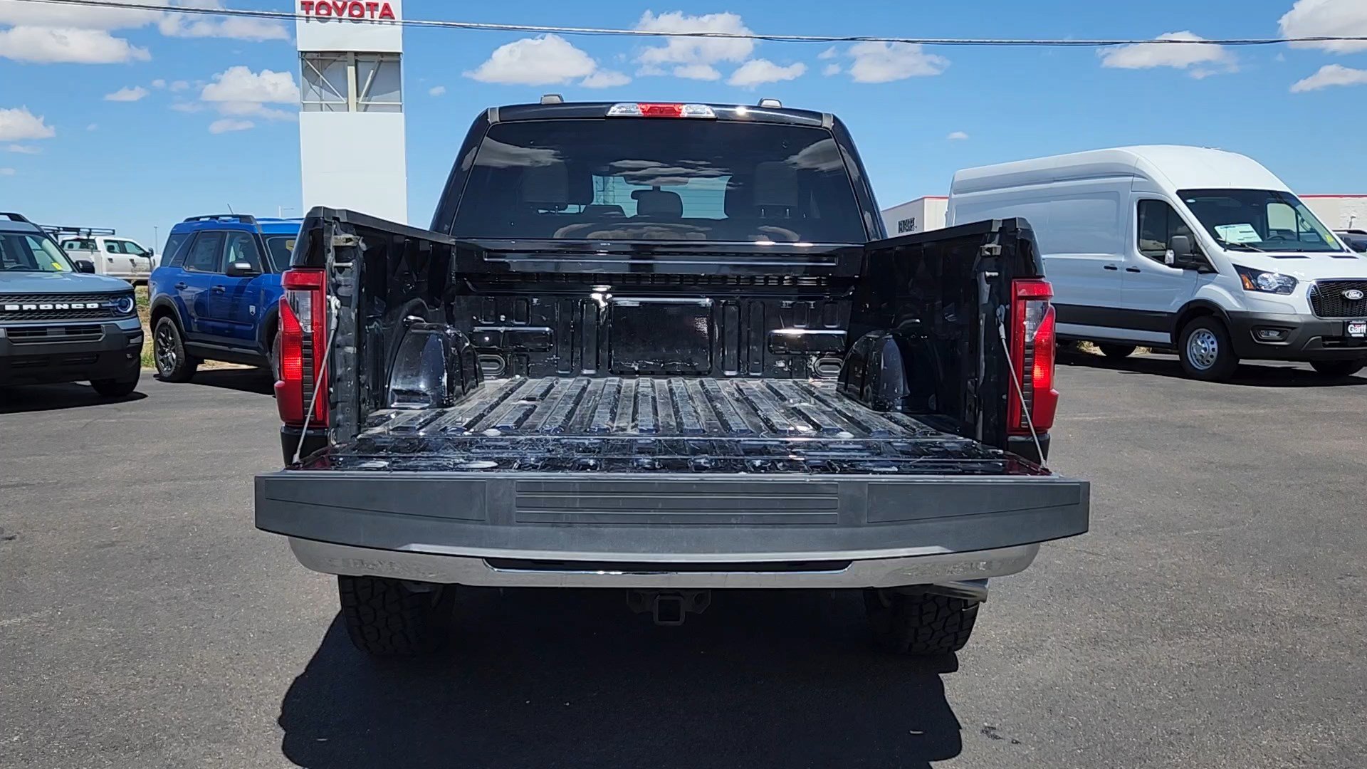 Certified 2025 Ford F150 XLT w/ Equipment Group 301A Standard AWD/4WD image 19