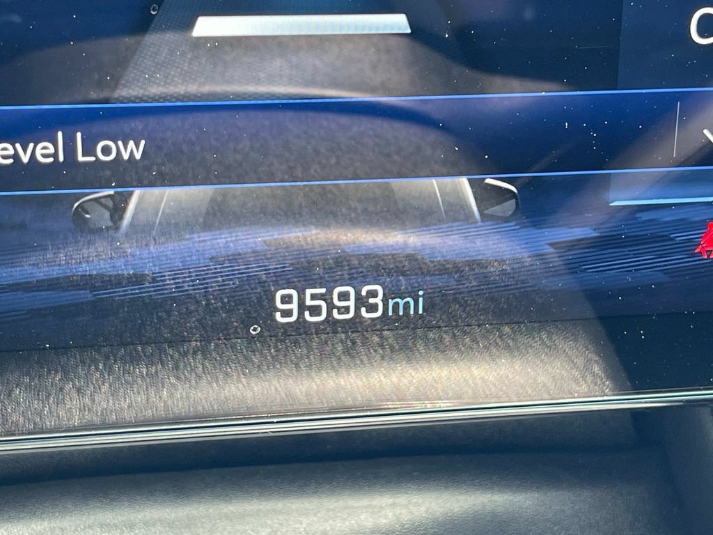 Used 2026 Chevrolet Equinox LT FWD image 24