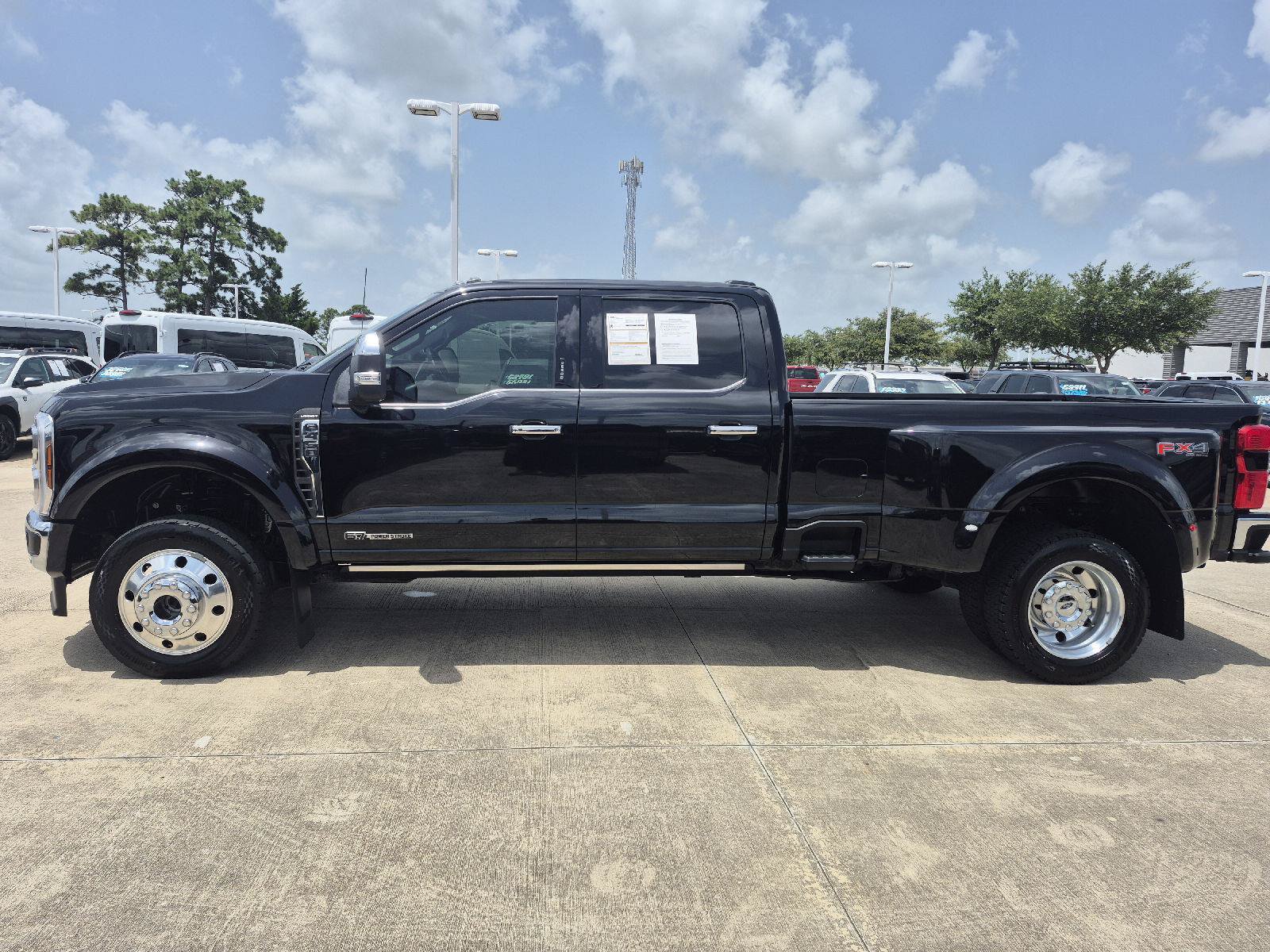 Certified 2024 Ford F450 Lariat w/ Lariat Ultimate Package AWD/4WD image 19