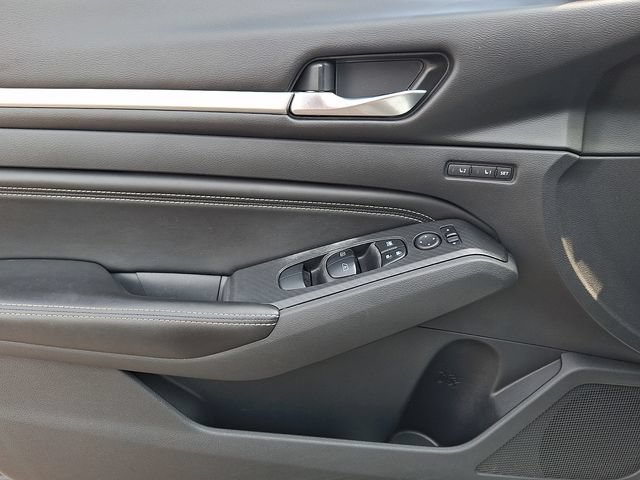 Used 2019 Nissan Altima 2.5 Platinum AWD/4WD image 12
