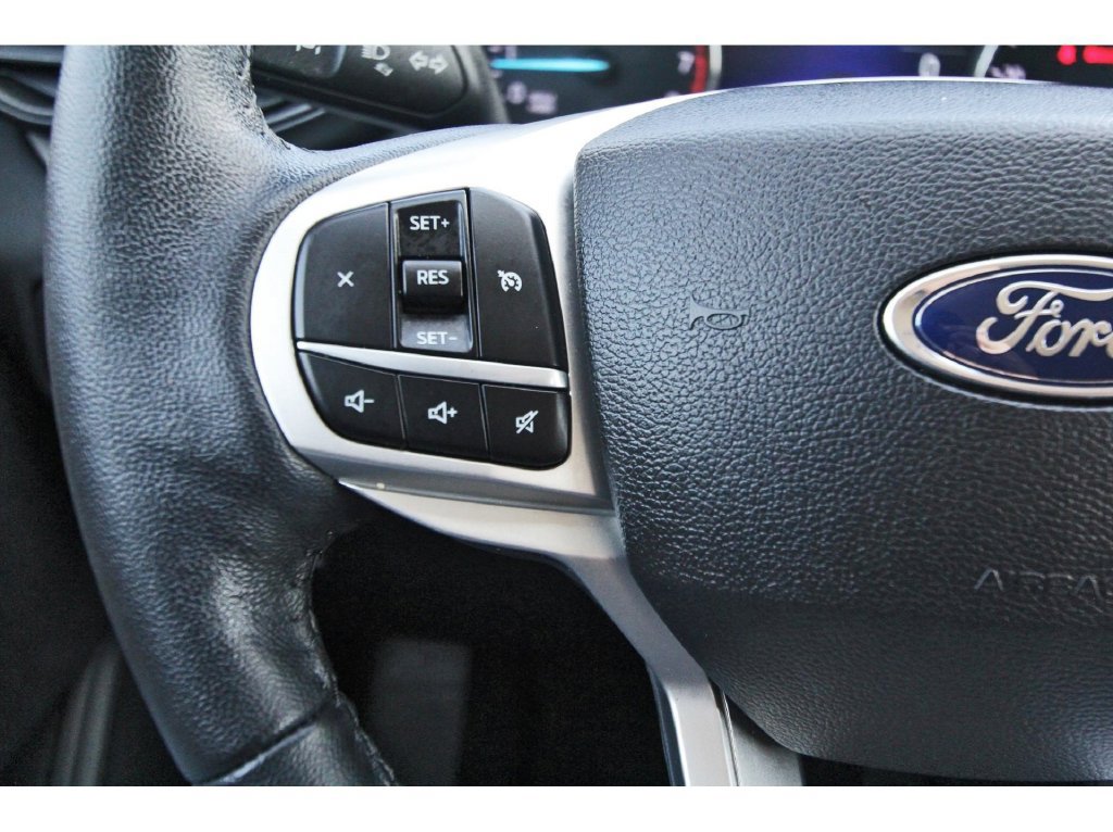 Certified 2022 Ford Explorer XLT RWD image 15