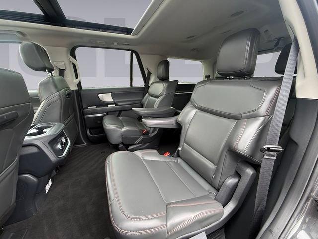 Certified 2025 Ford Expedition Active AWD/4WD image 16