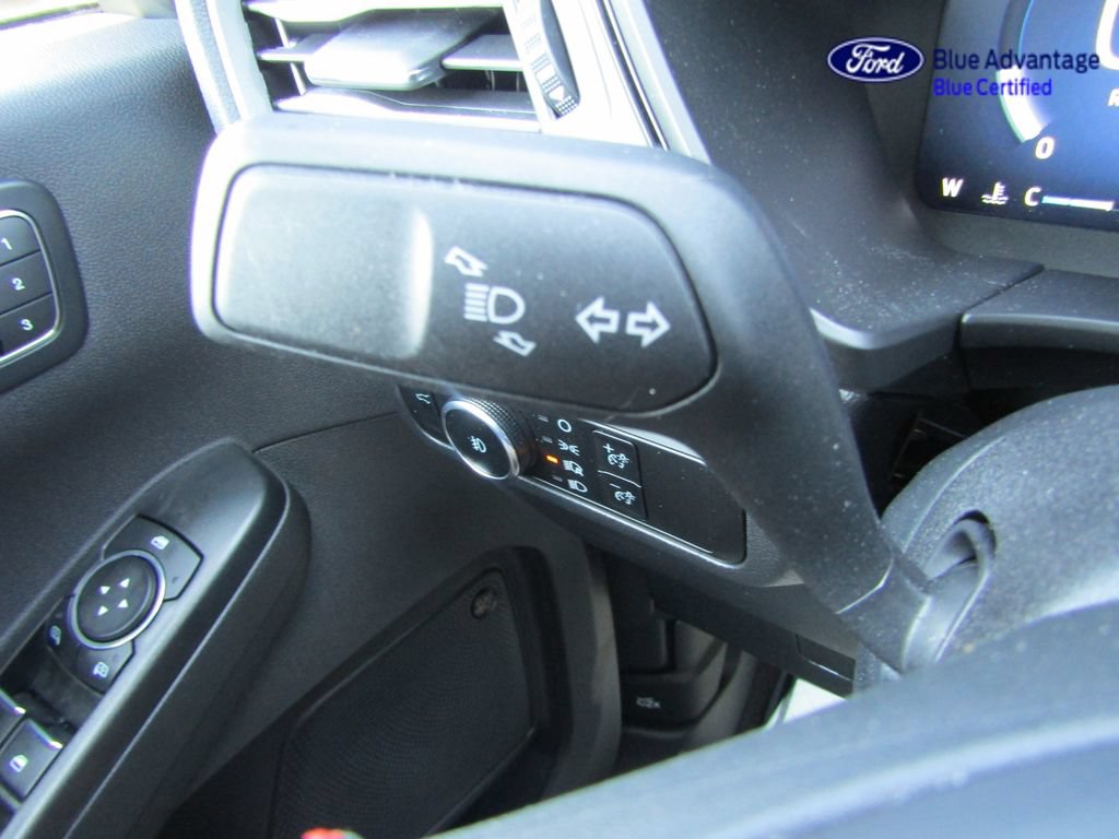 Certified 2024 Ford Escape ST-Line Elite w/ Premium Technology Package AWD/4WD image 34