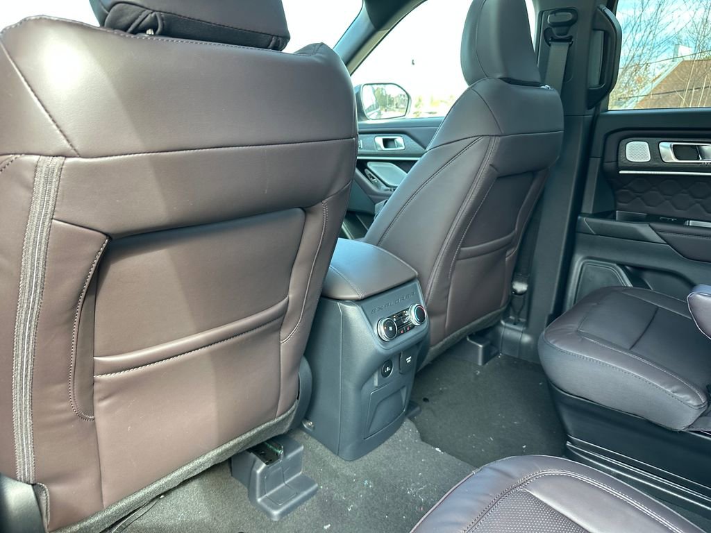 Certified 2026 Ford Explorer Platinum w/ LUX Leather Package AWD/4WD image 57