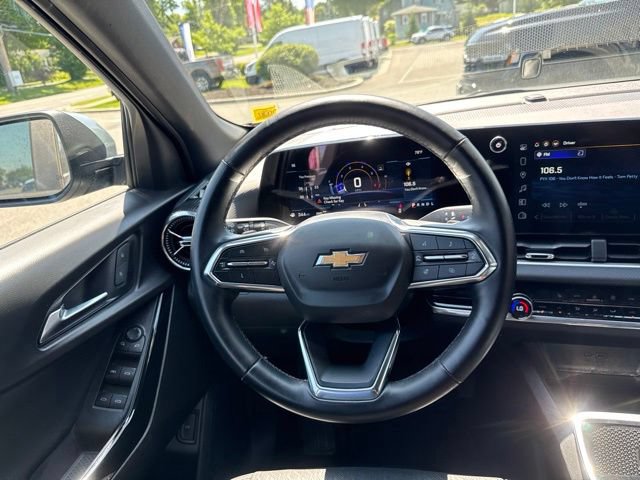 Used 2025 Chevrolet Equinox LT w/ Convenience Package II AWD/4WD image 23