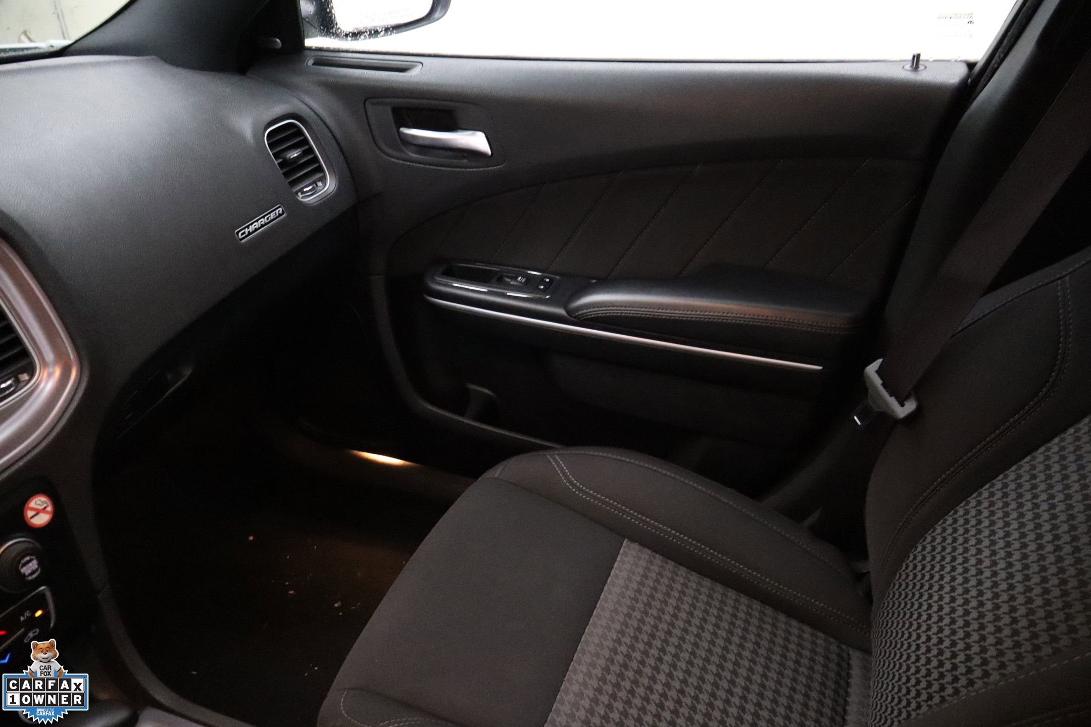 Used 2023 Dodge Charger SXT image 21