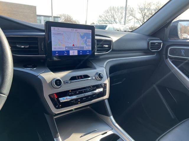 Certified 2022 Ford Explorer XLT w/ Equipment Group 202A image 29