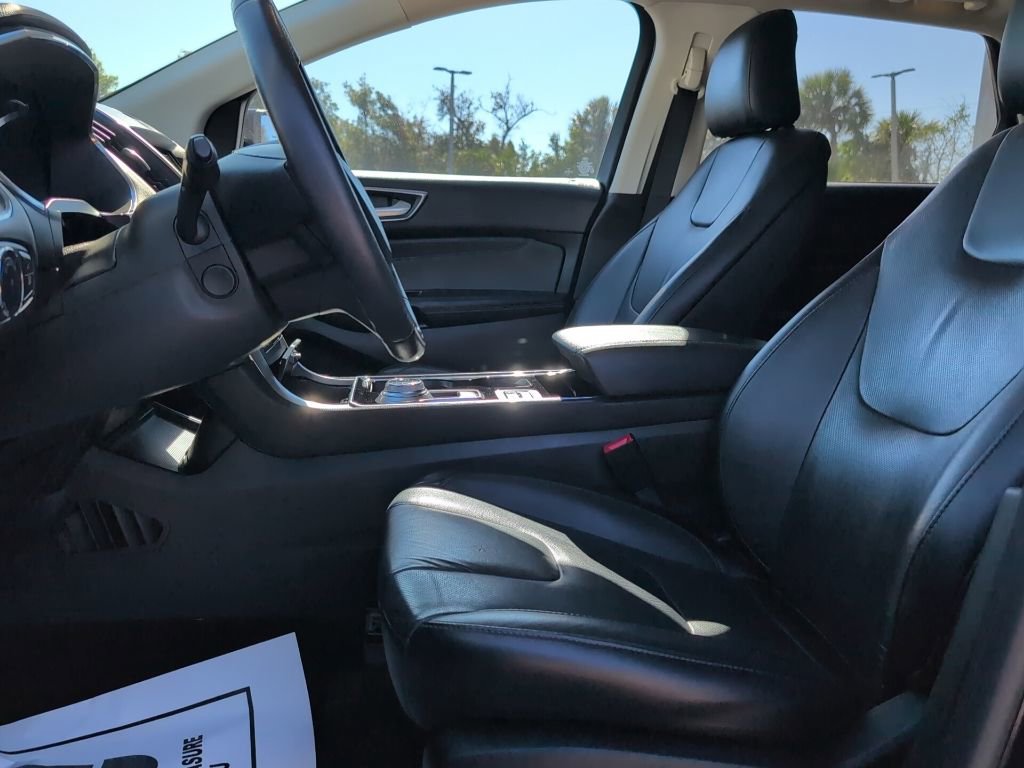 Certified 2020 Ford Edge Titanium w/ Equipment Group 301A image 8