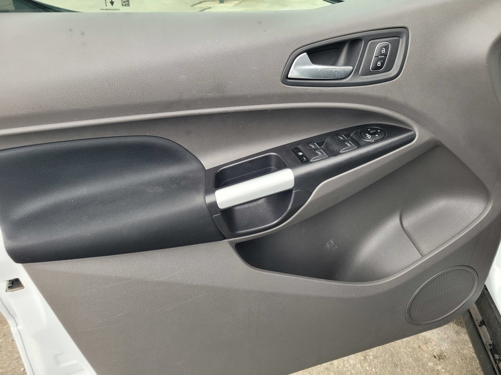 Certified 2023 Ford Transit Connect XLT FWD image 16