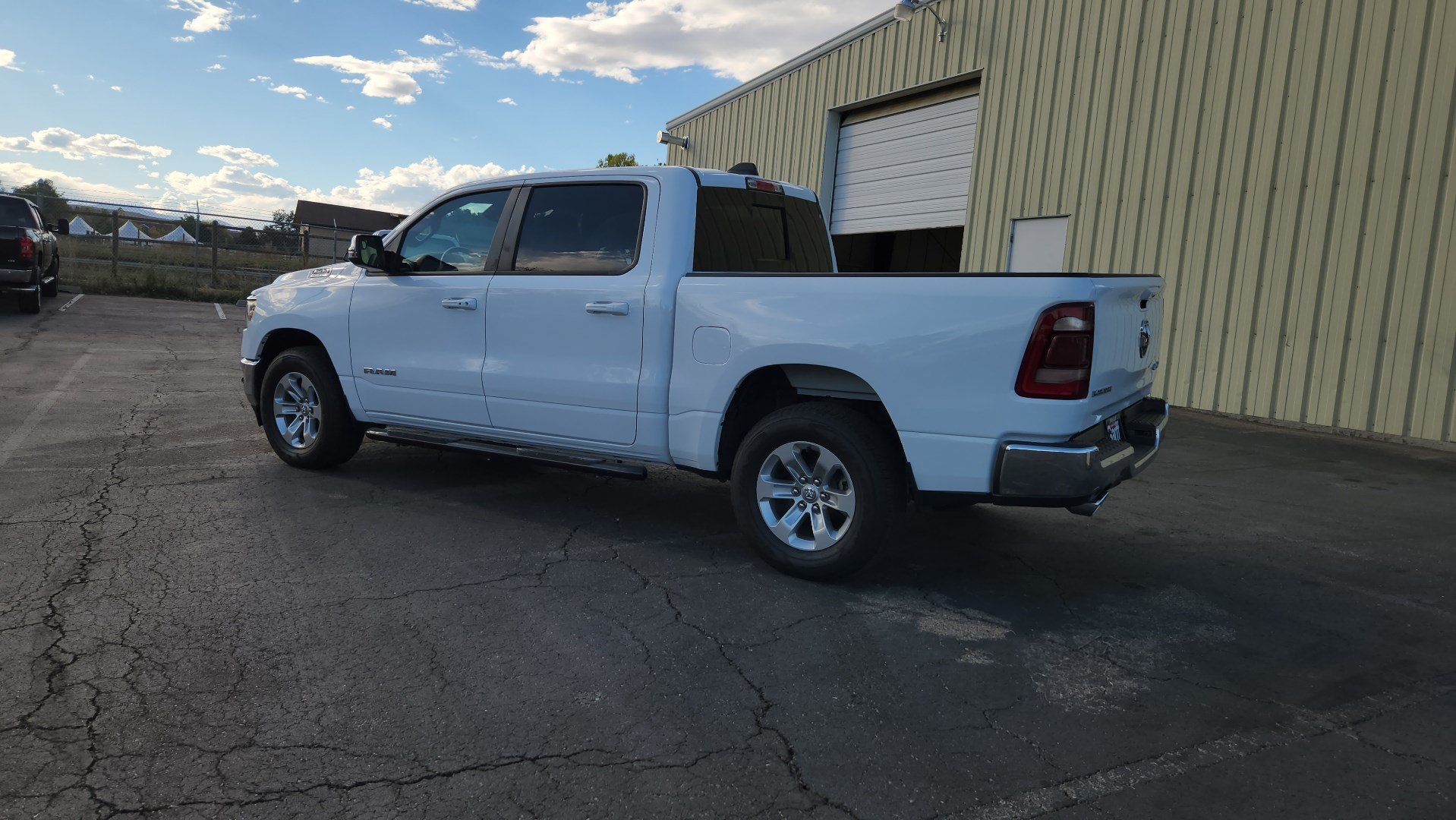 Used 2024 RAM 1500 Laramie AWD/4WD image 6