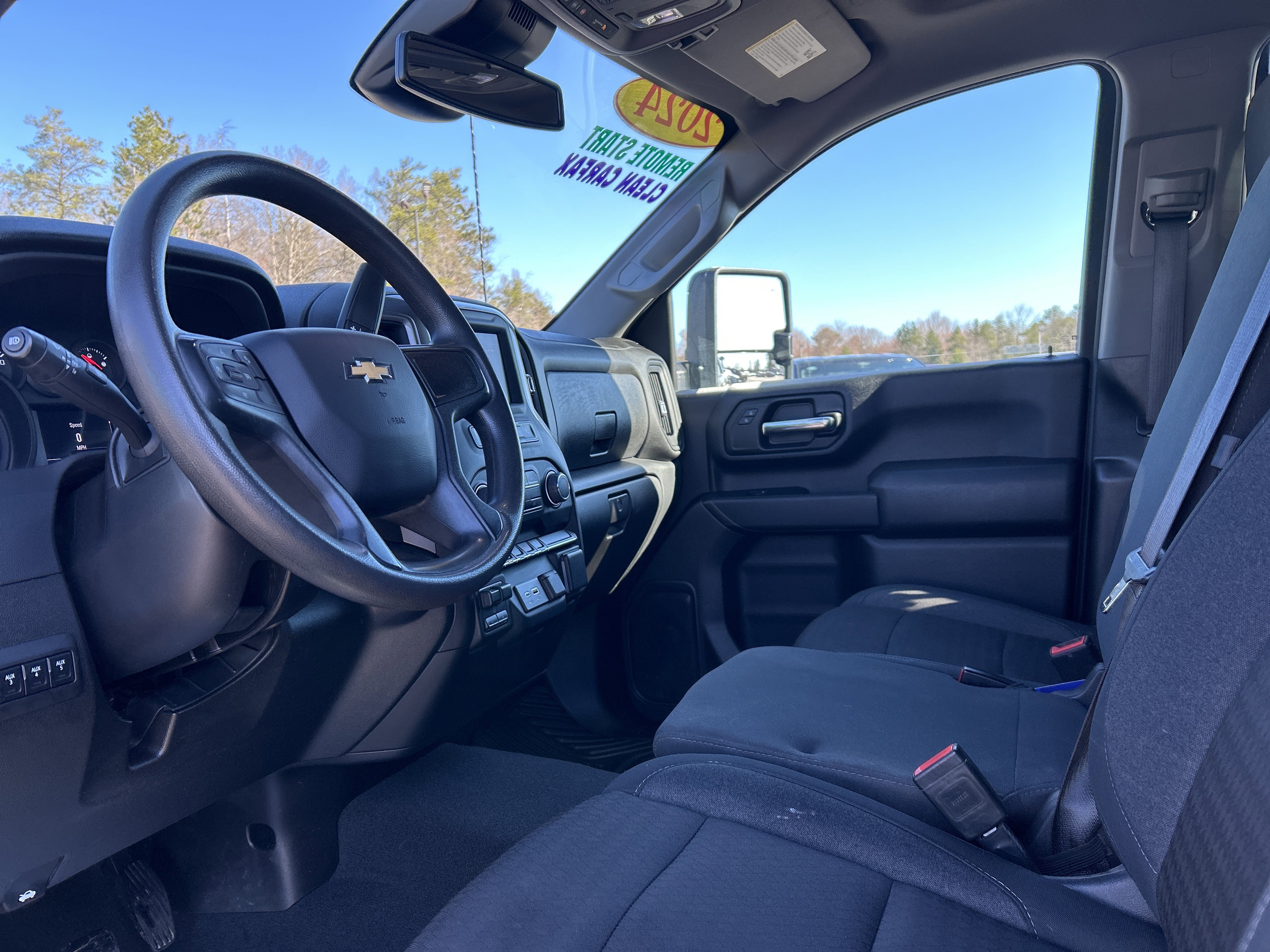 Used 2024 Chevrolet Silverado 2500 Custom w/ Custom Value Package image 12