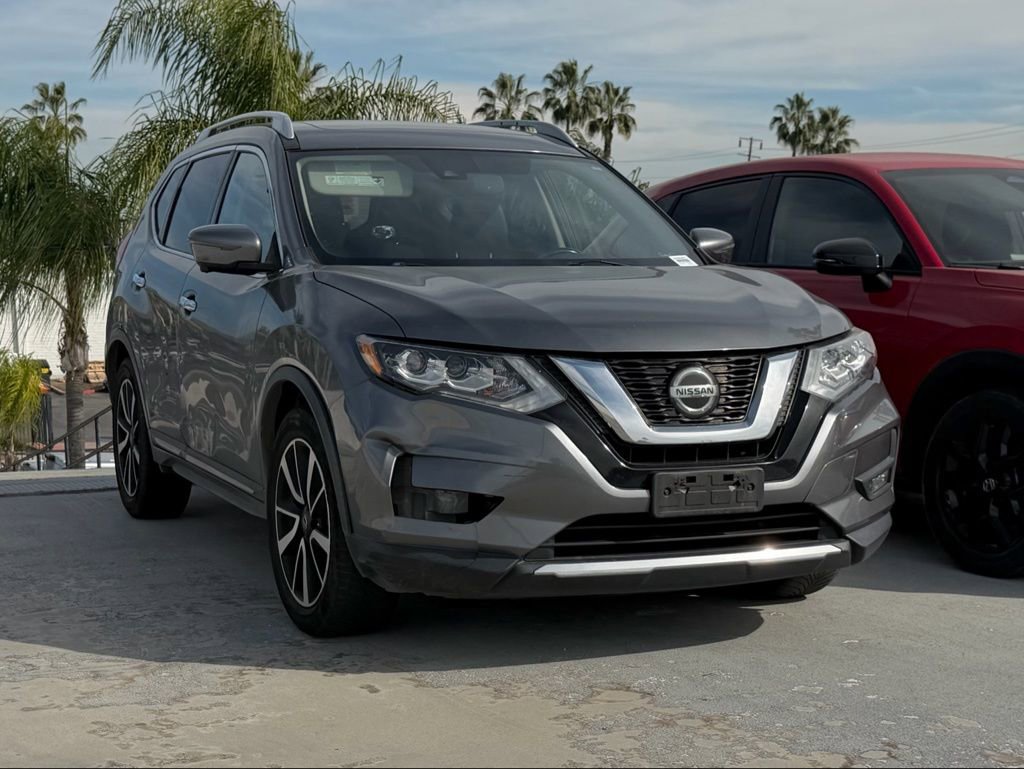 Used 2018 Nissan Rogue SL w/ Premium Package