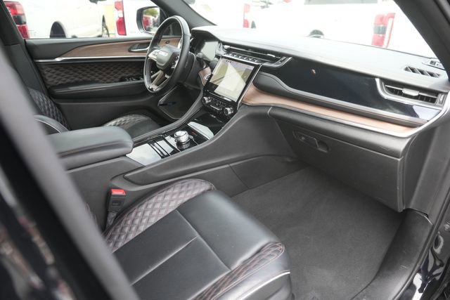 Used 2023 Jeep Grand Cherokee Summit w/ Adv Protech Group IV RWD image 18