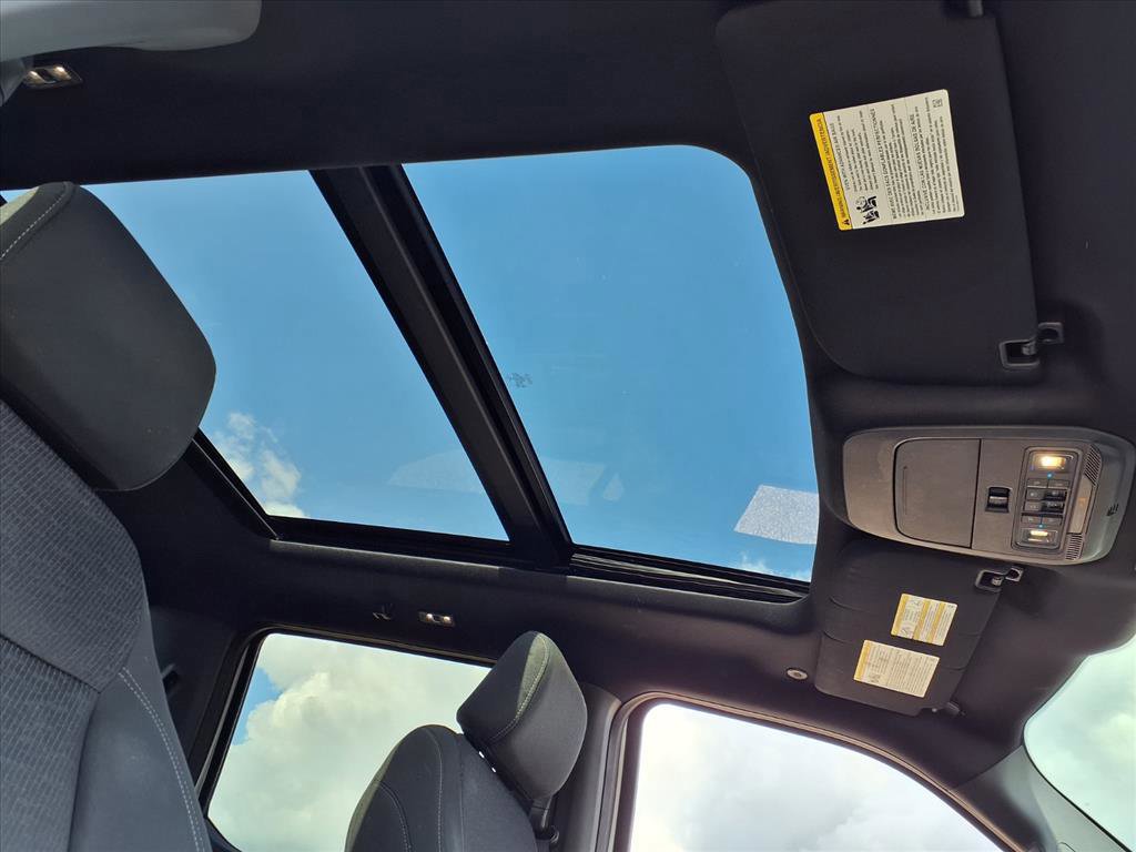 Certified 2022 Ford F150 XLT w/ Equipment Group 302A High image 12